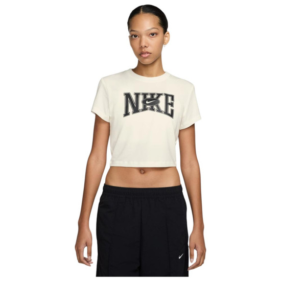 Nike Γυναικεία κοντομάνικη μπλούζα Sportswear Slim Cropped Tee Nike Γυναικεία κοντομάνικη μπλούζα Sportswear Slim Cropped Tee